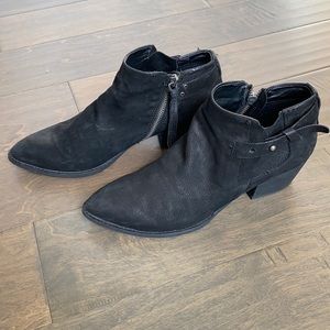 Dolce Vita black heeled soft leather booties